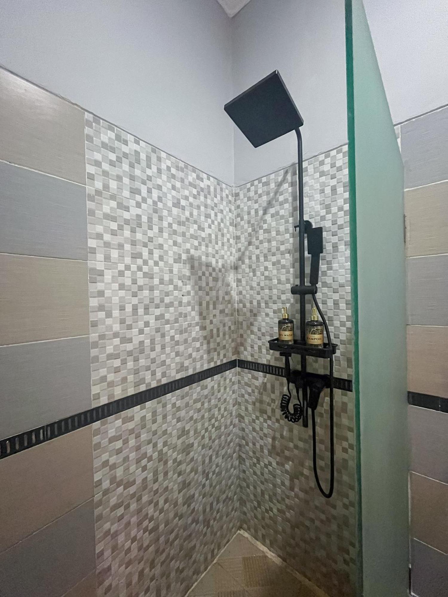 Dara House Apartment Kuta  Exterior photo
